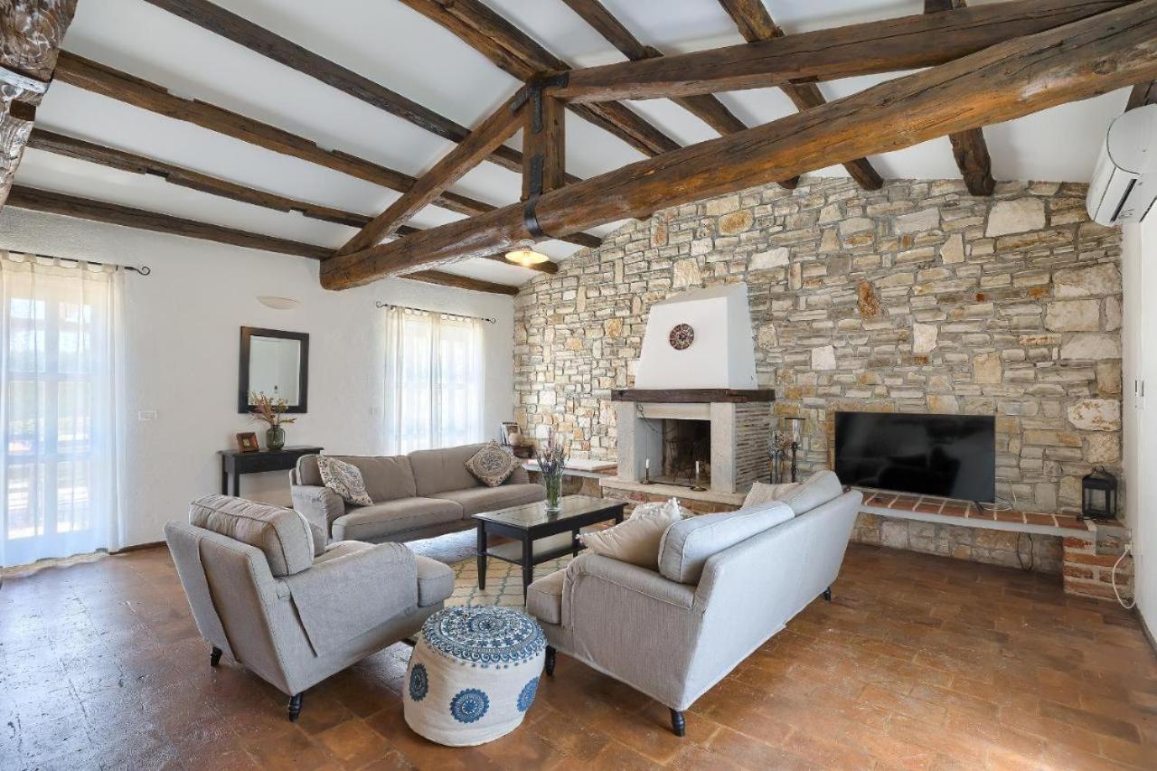 Villa Leopoldo By Istrian Country Houses Barat  Kültér fotó