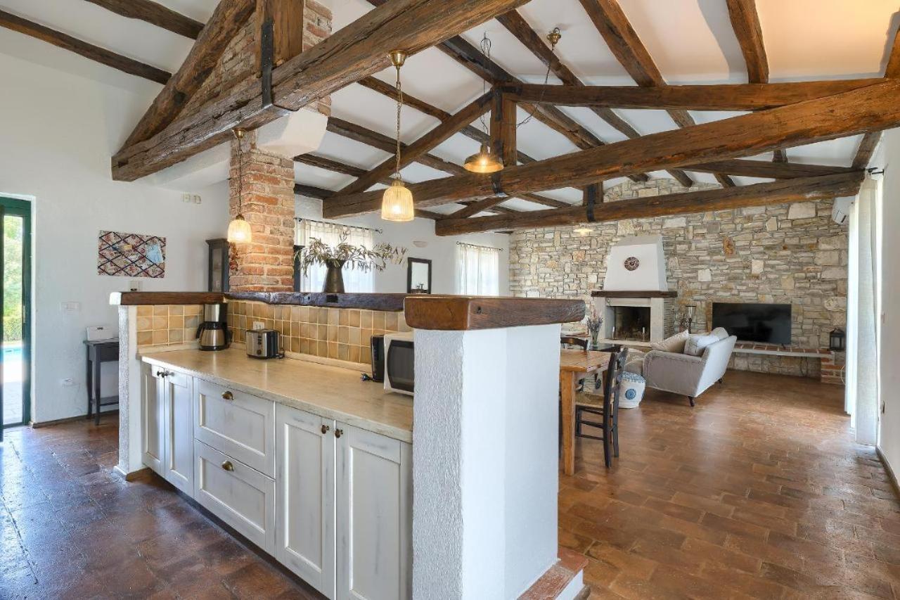 Villa Leopoldo By Istrian Country Houses Barat  Kültér fotó