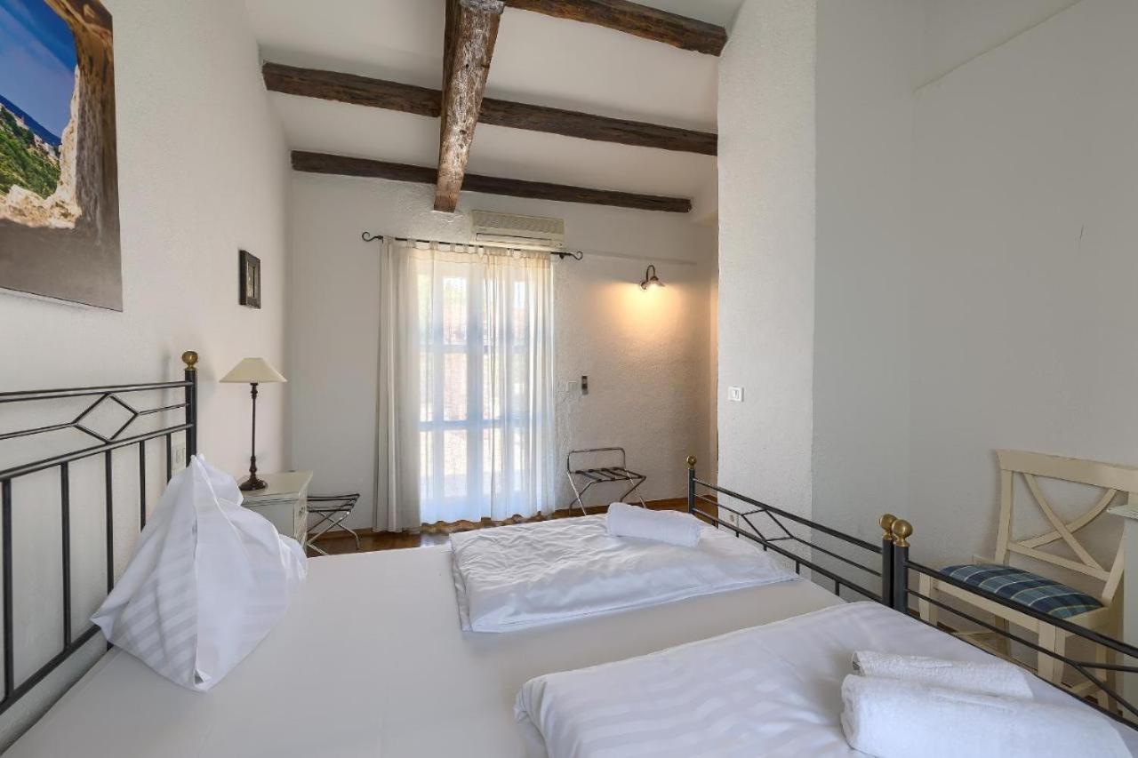 Villa Leopoldo By Istrian Country Houses Barat  Kültér fotó